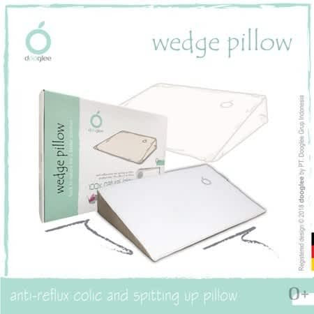 Dooglee Wedge Pillow Bantal Miring Bayi Anti Kolik Ergonomis