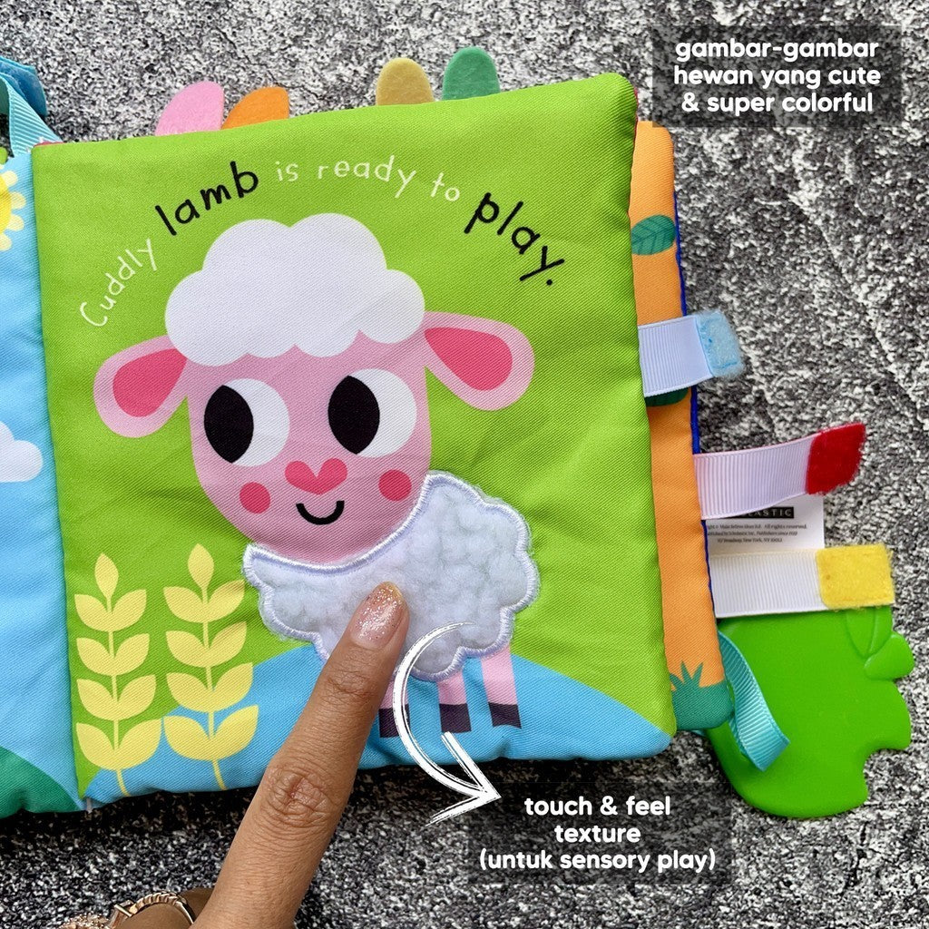 Interactive Baby Softbook / Buku Kain Bayi Interaktif - Shake Look Touch & Cuddle Squeak Peek
