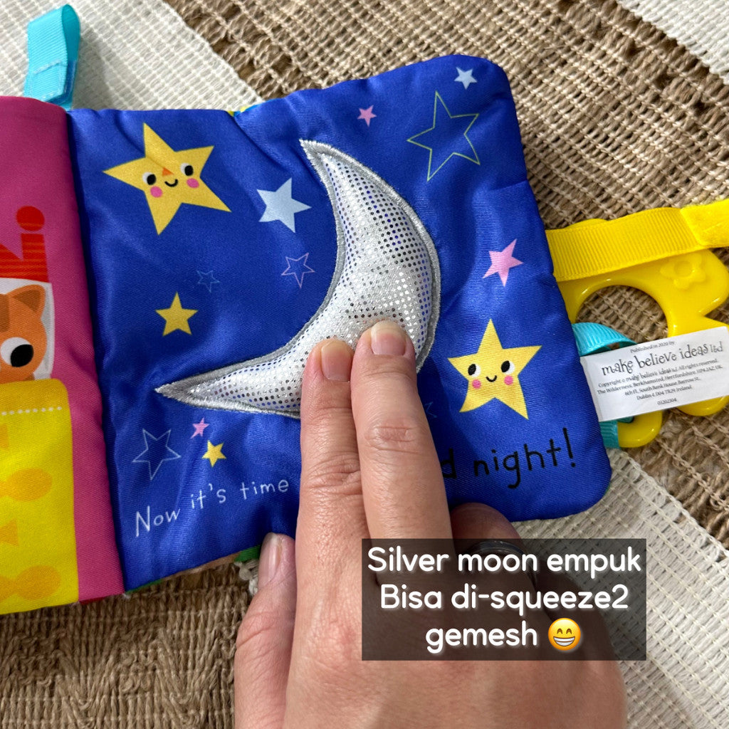 Interactive Baby Softbook / Buku Kain Bayi Interaktif - Shake Look Touch & Cuddle Squeak Peek