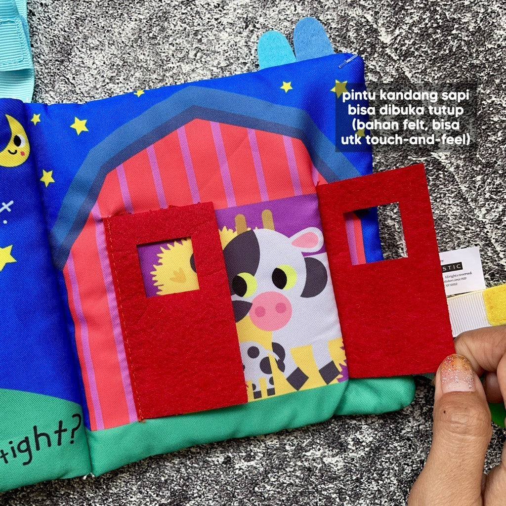 Interactive Baby Softbook / Buku Kain Bayi Interaktif - Shake Look Touch & Cuddle Squeak Peek