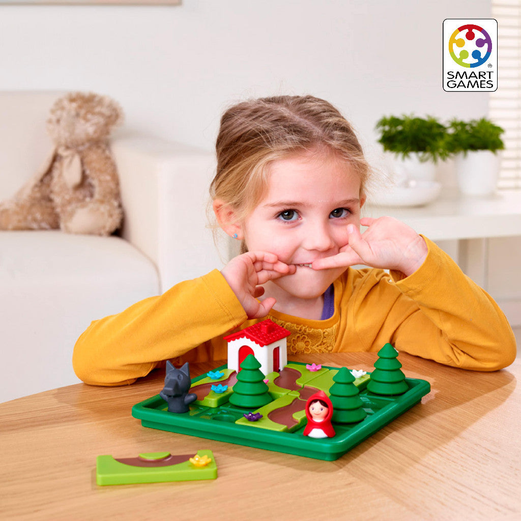 SmartGames Little Red Riding Hood Mainan Edukasi Anak Board Game
