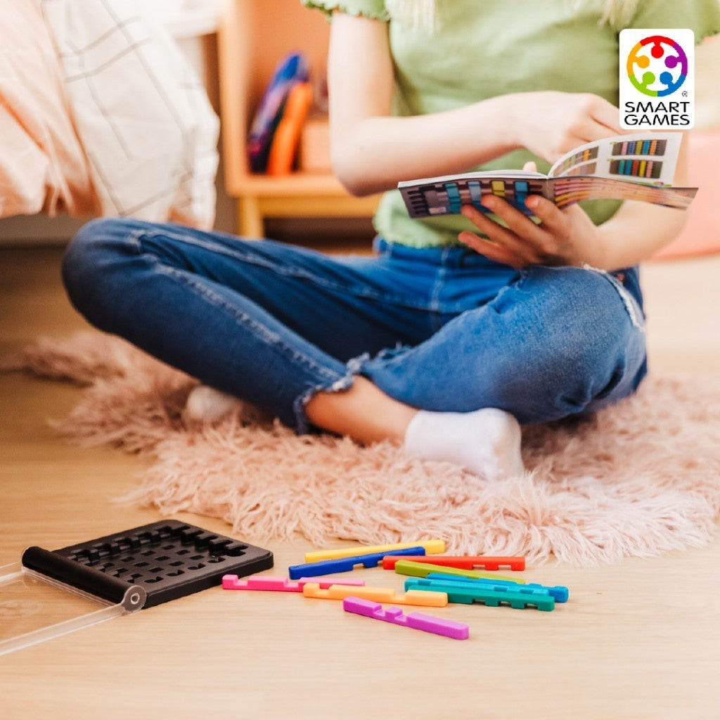 SmartGames IQ Stixx Mainan Edukasi Puzzle