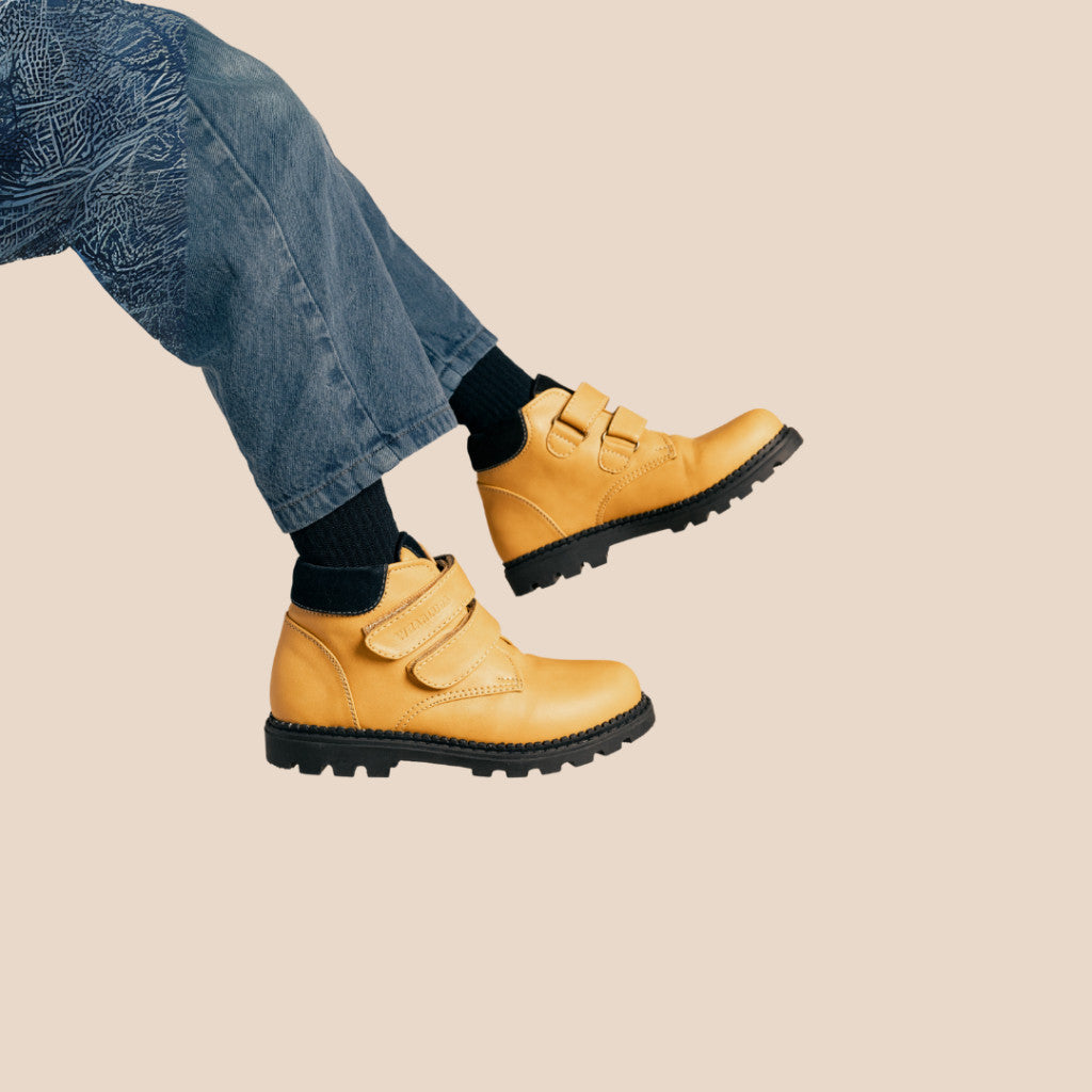 WEARLUCA Marvel - Sepatu Boots Anak Laki Laki Perempuan
